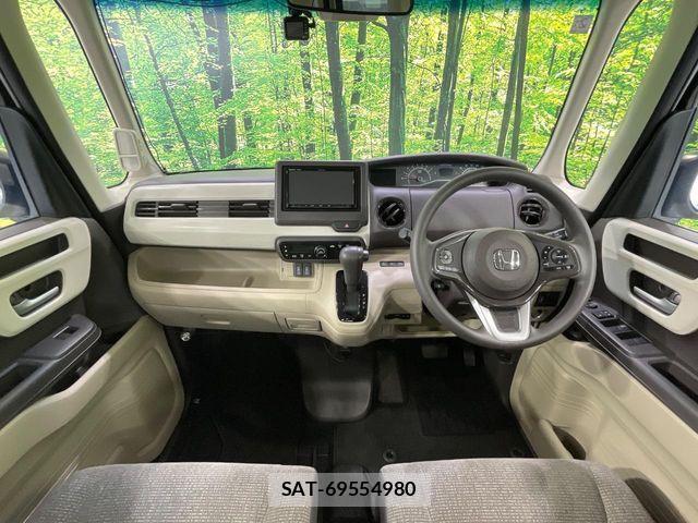 Honda N BOX 2018-02 8355093-1