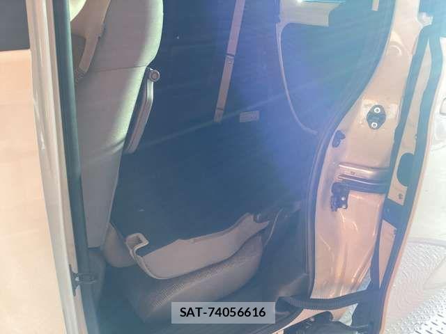 Honda N BOX 2023-04 8367343-19