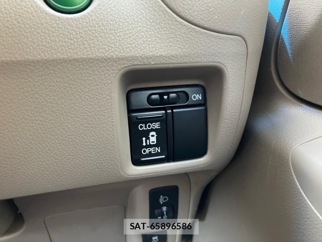 Honda N BOX 2013-03 8367472-18