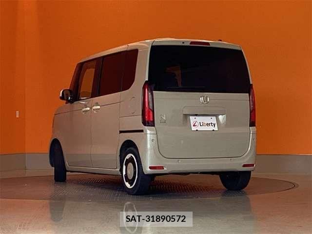 Honda N BOX 2023-10 8367317-19