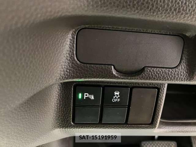 Honda N BOX 2021-08 8367364-11