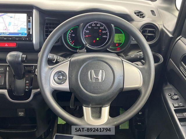 Honda N BOX 2014-11 8367446-10