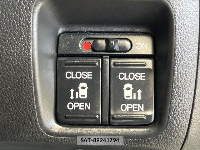Honda N BOX 2014-11 8367446-4