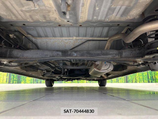 Honda N BOX 2017-12 8367382-18