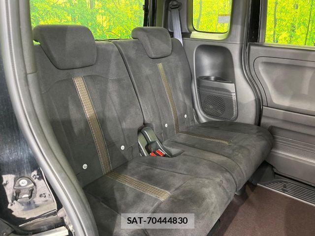Honda N BOX 2017-12 8367382-8