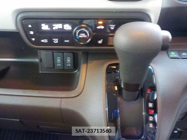 Honda N BOX 2021-04 8367417-17