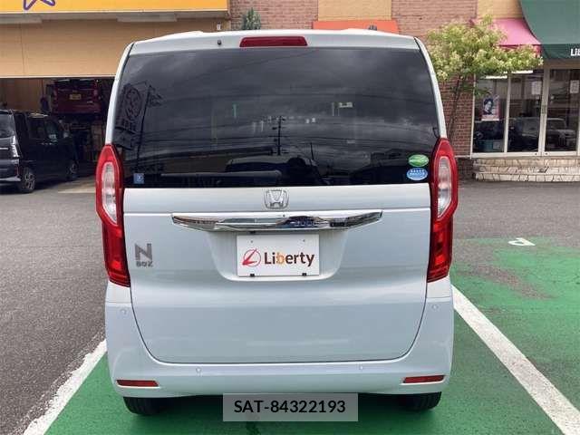 Honda N BOX 2021-02 8367362-12