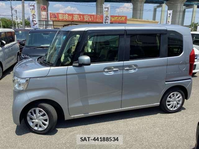 Honda N BOX 2022-01 8367368-11