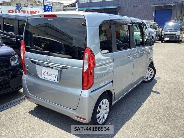 Honda N BOX 2022-01 8367368-8