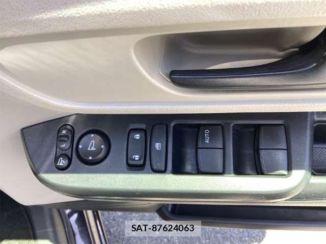 Honda N BOX 2024-03 8367363-19