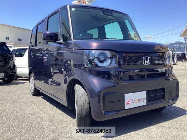 Honda N BOX 2024-03 8367363-5