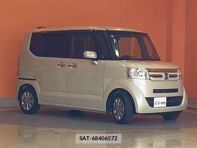 Honda N BOX 2017-04 8367407-13