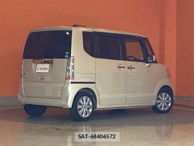 Honda N BOX 2017-04 8367407-15