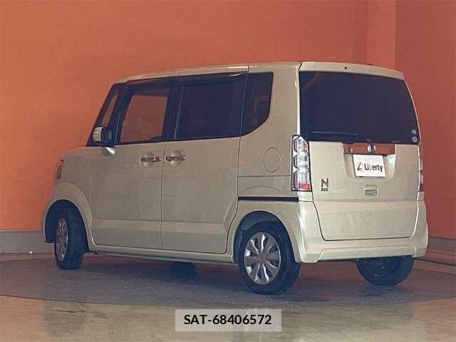 Honda N BOX 2017-04 8367407-17