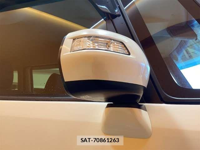 Honda N BOX 2017-06 8367397-16