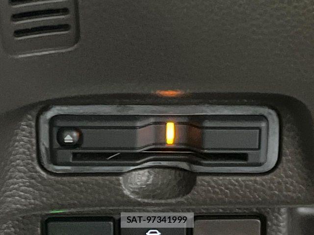 Honda N BOX 2021-11 8367358-4