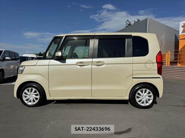 Honda N BOX 2017-09 8367424-10