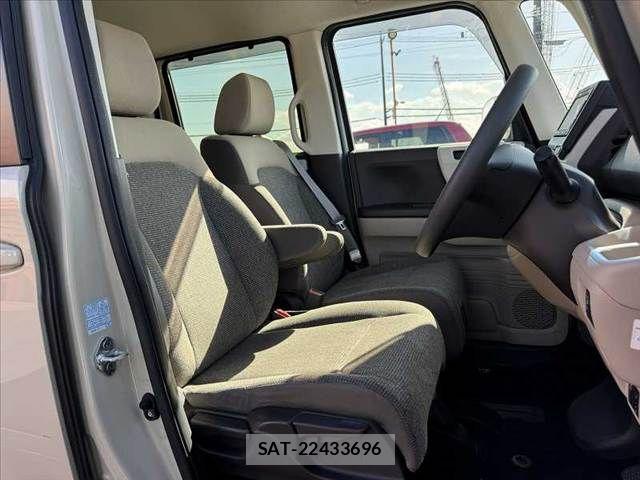 Honda N BOX 2017-09 8367424-15