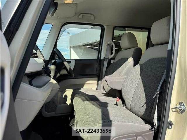 Honda N BOX 2017-09 8367424-16