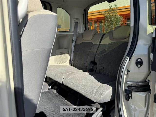 Honda N BOX 2017-09 8367424-17