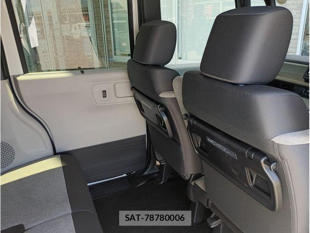 Honda N BOX 2024-05 8367380-4