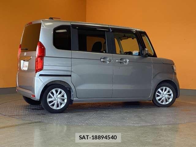 Honda N BOX 2022-12 8367350-12