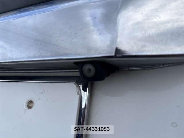 Honda N BOX 2017-06 8367438-9