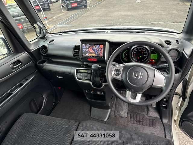 Honda N BOX 2017-06 8367438-16