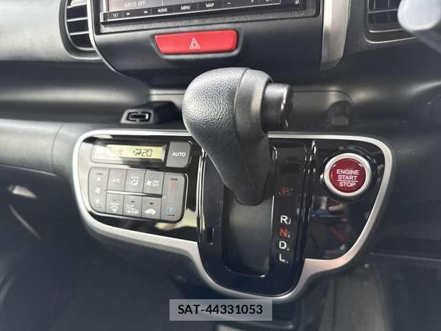 Honda N BOX 2017-06 8367438-23
