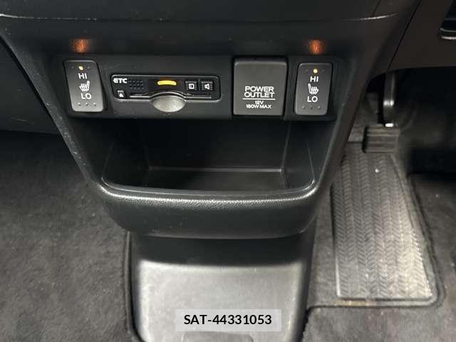 Honda N BOX 2017-06 8367438-26