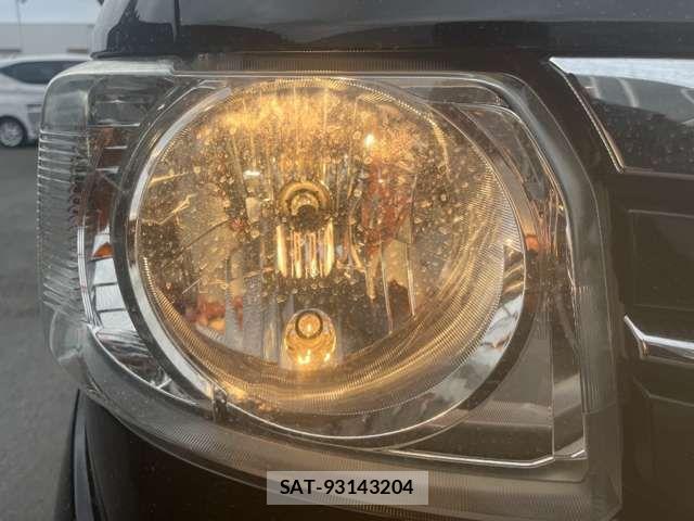 Honda N BOX 2017-05 8367432-13