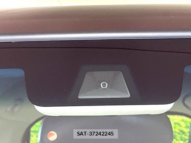 Honda N BOX 2023-12 8367340-2