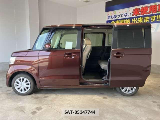 Honda N BOX 2023-05 8367355-10
