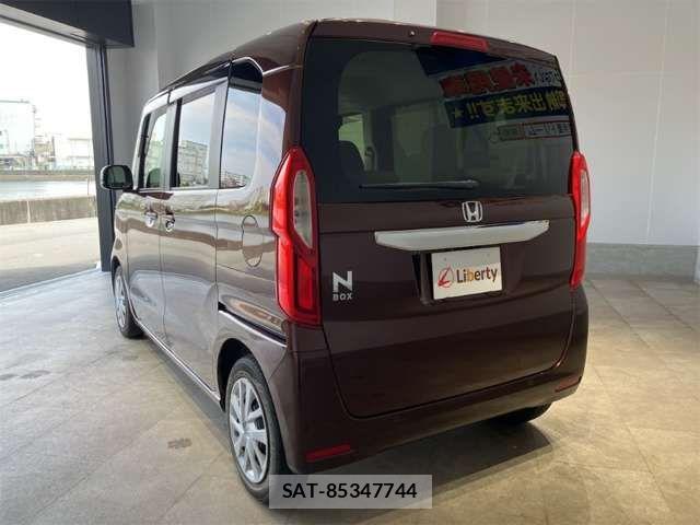 Honda N BOX 2023-05 8367355-11