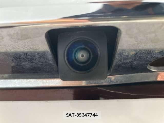 Honda N BOX 2023-05 8367355-16