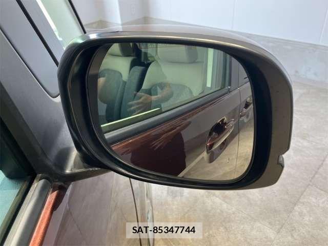 Honda N BOX 2023-05 8367355-17