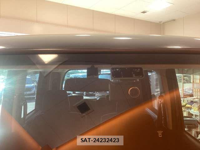 Honda N BOX 2017-06 8367427-11