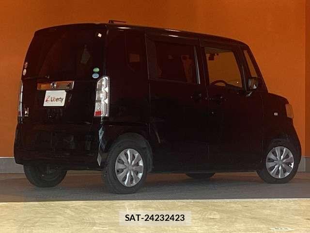 Honda N BOX 2017-06 8367427-7