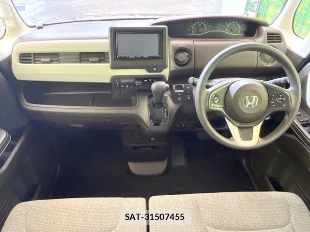 Honda N BOX 2022-08 8367374-1