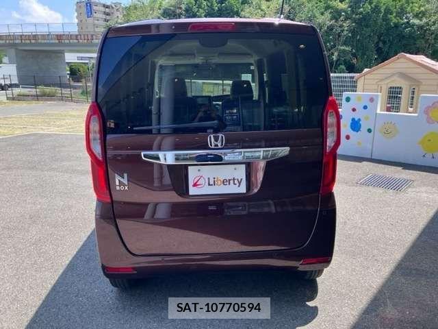 Honda N BOX 2021-08 8367406-8
