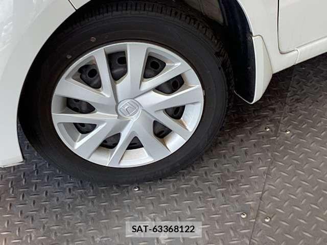 Honda N BOX 2020-04 8367385-12