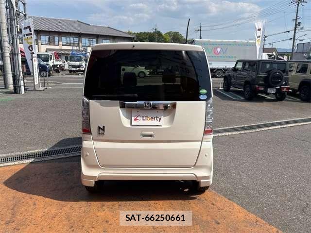 Honda N BOX 2017-06 8367412-12