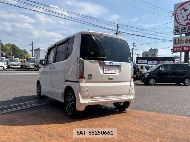 Honda N BOX 2017-06 8367412-13