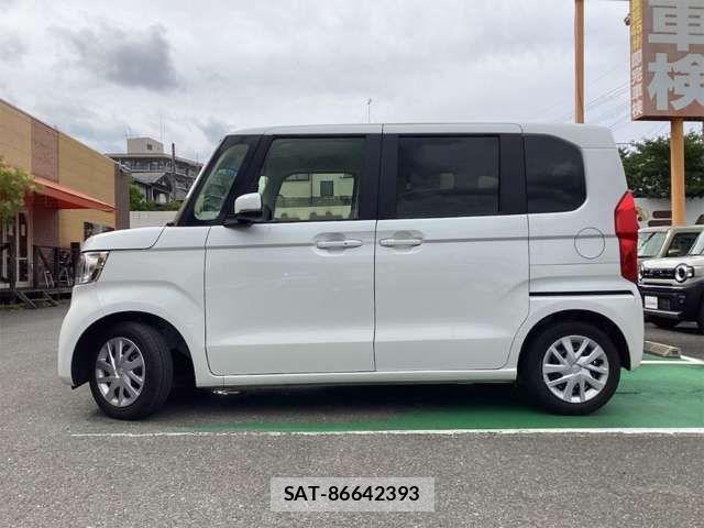 Honda N BOX 2023-05 8367333-12