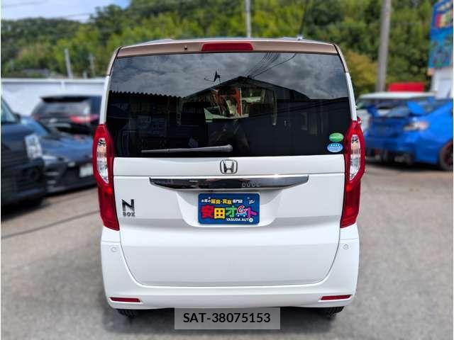 Honda N BOX 2019-01 8367344-16