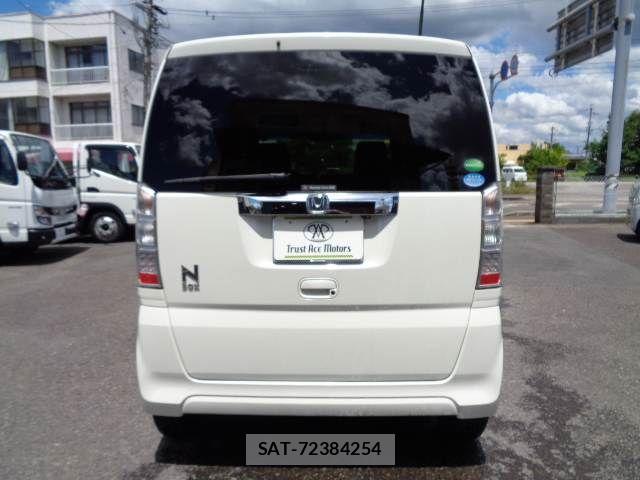 Honda N BOX 2016-06 8367458-16
