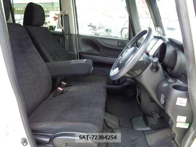 Honda N BOX 2016-06 8367458-2