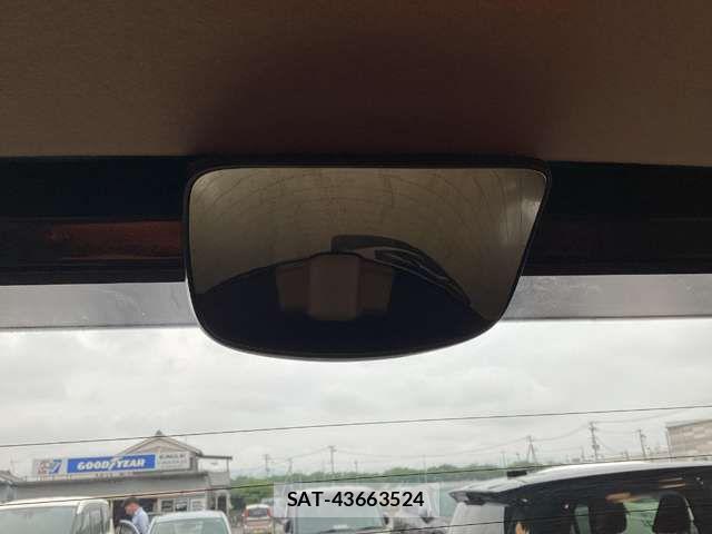 Honda N BOX 2019-05 8367410-18