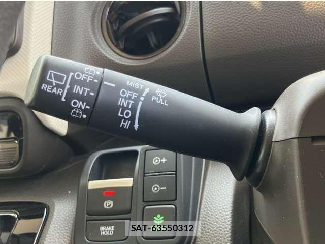 Honda N BOX 2022-09 8367370-10