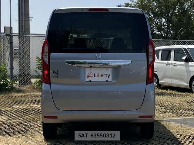 Honda N BOX 2022-09 8367370-17